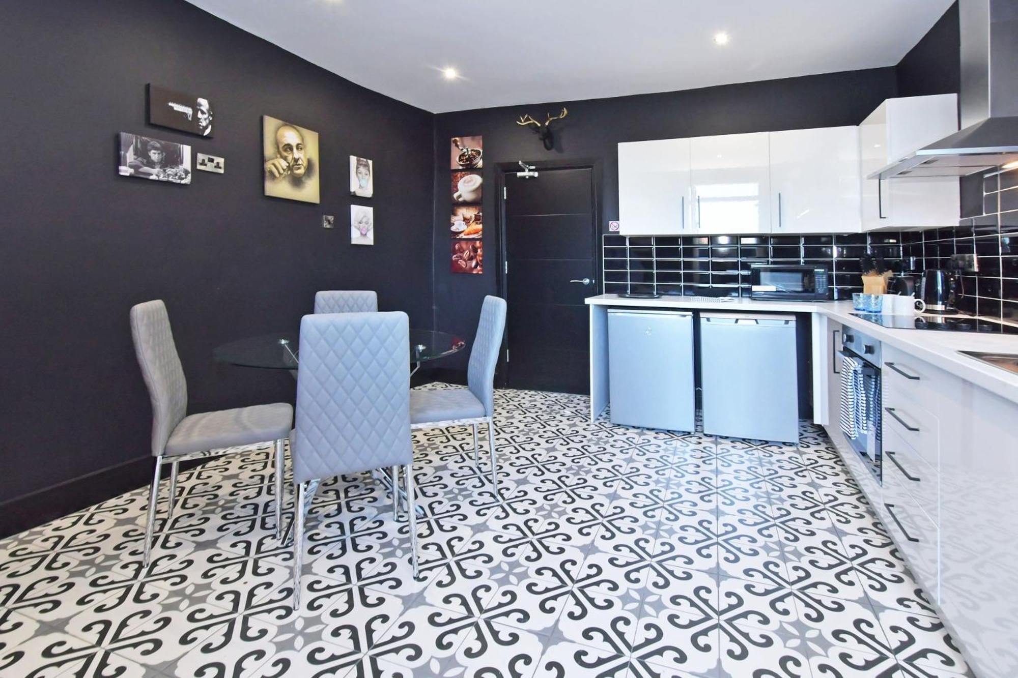 Отель Townhouse @ Henry Street Кру Экстерьер фото